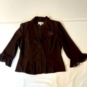 DANNY & NICOLE WOMENS TOP, Size 12 , brown , Nice Condition, Preowned